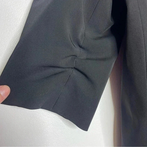Elizabeth and James Bloomingdale’s Black Elbow Sleeve Blazer Jacket Size 6 - Picture 7 of 8